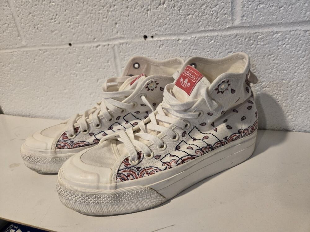 Adidas Womens Canvas Shoes Beige With Red Us-8 Used Good Condition